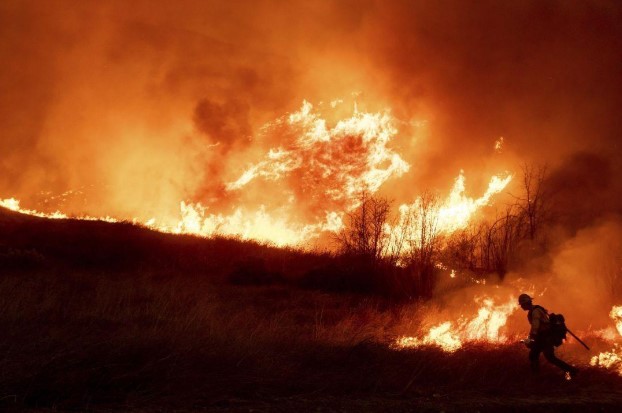 Devastating fires topple Southern California